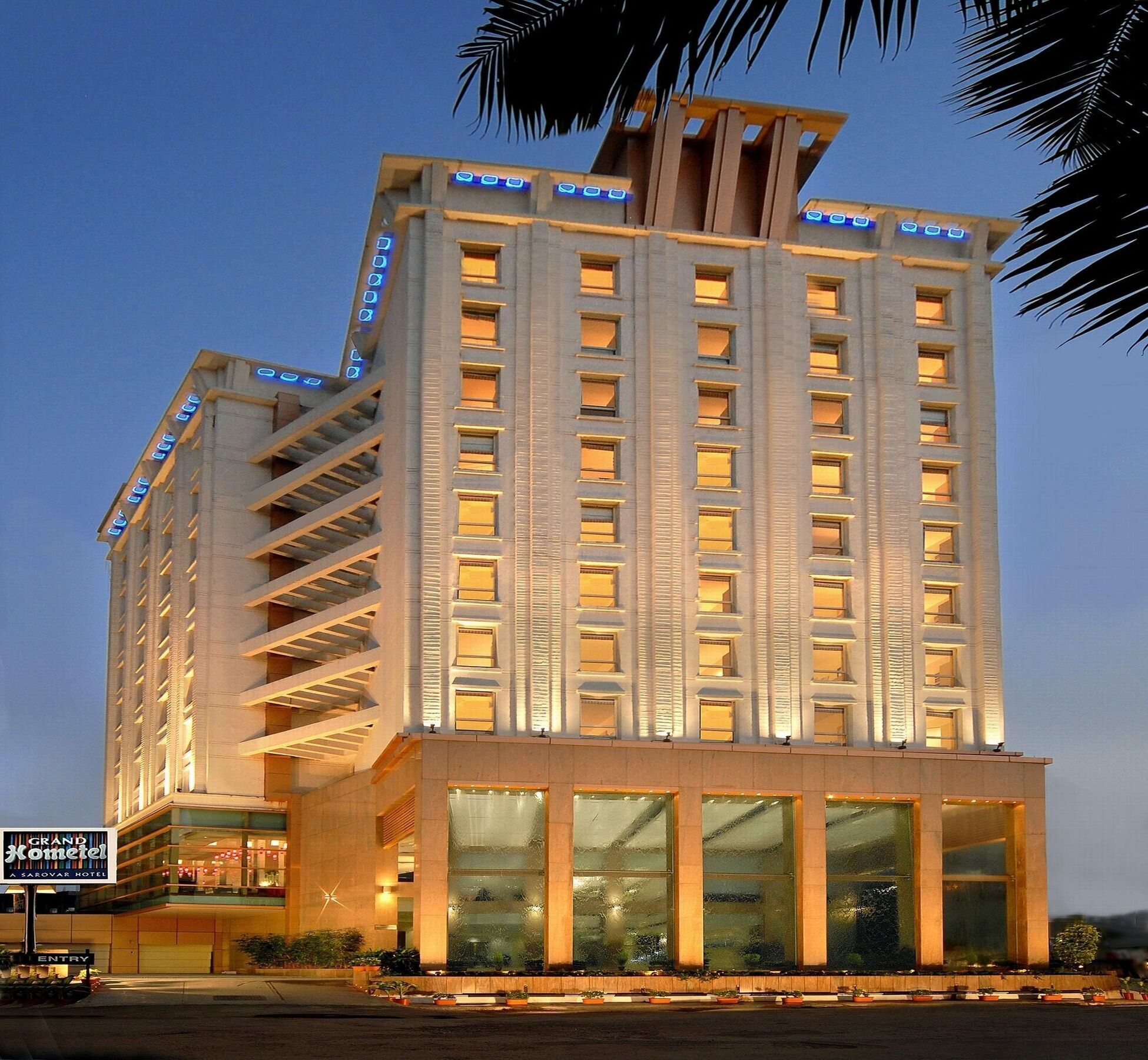 Lemon Tree Premier, Malad, Mumbai Hotel ภายนอก รูปภาพ